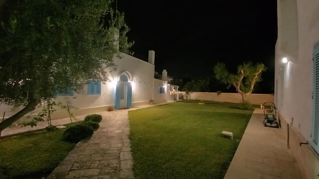 Bed and Breakfast Villino Tronchetto Bianco Мола-ді-Барі Екстер'єр фото