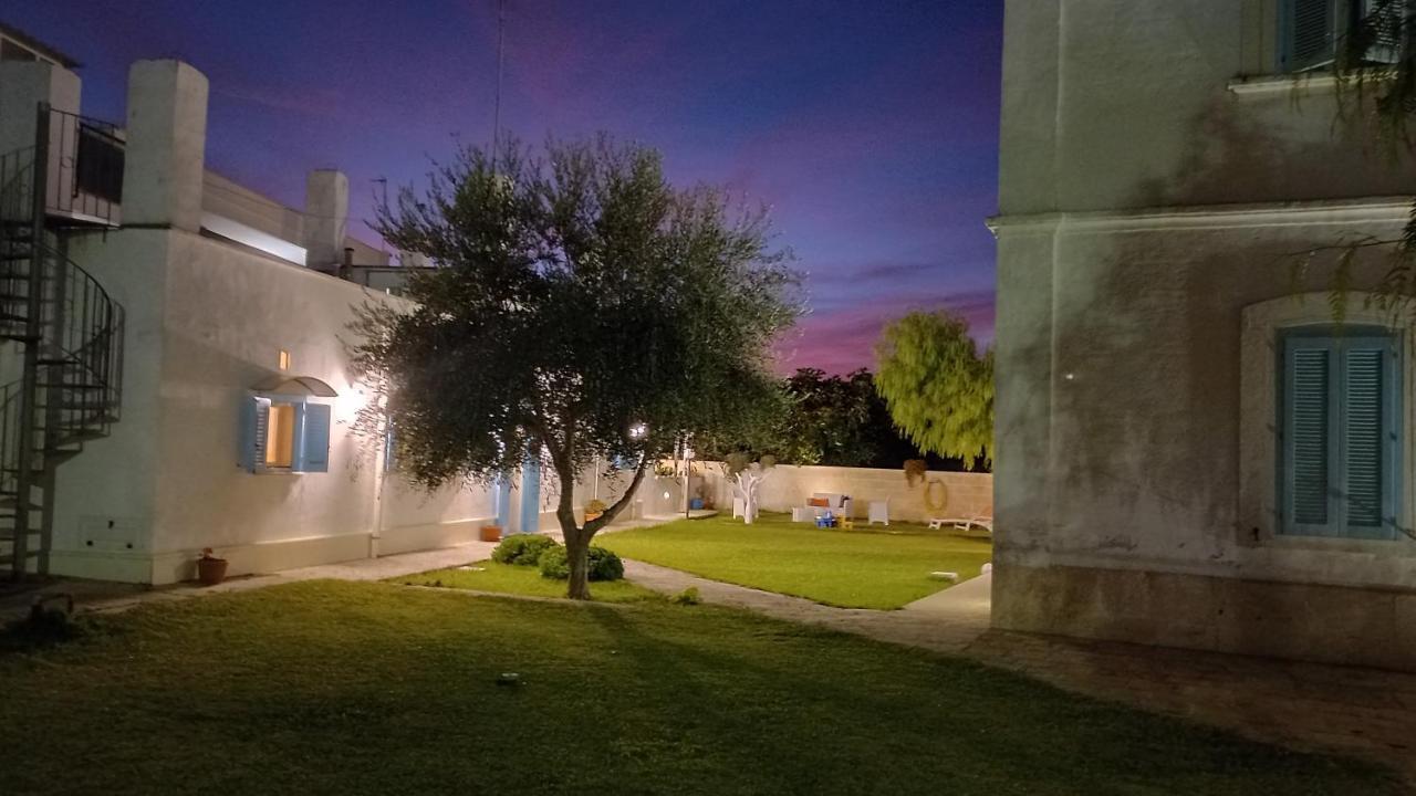 Bed and Breakfast Villino Tronchetto Bianco Мола-ді-Барі Екстер'єр фото