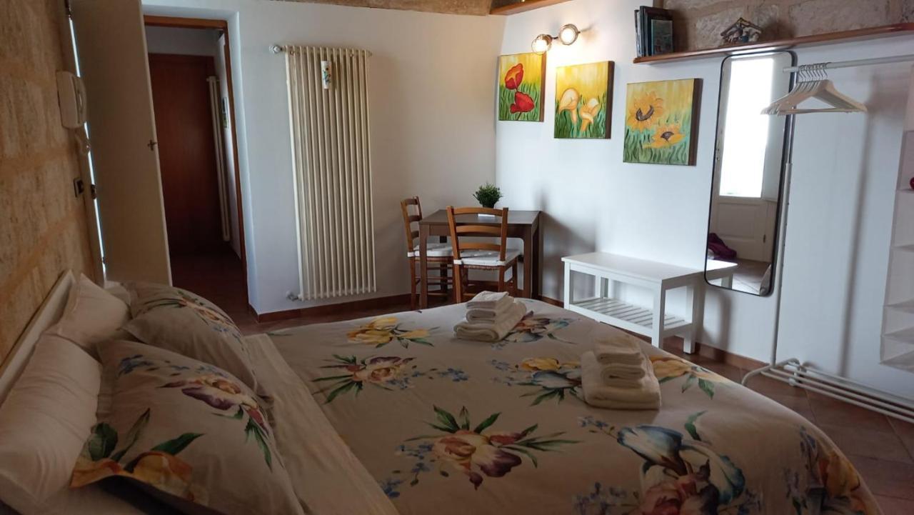 Bed and Breakfast Villino Tronchetto Bianco Мола-ді-Барі Екстер'єр фото